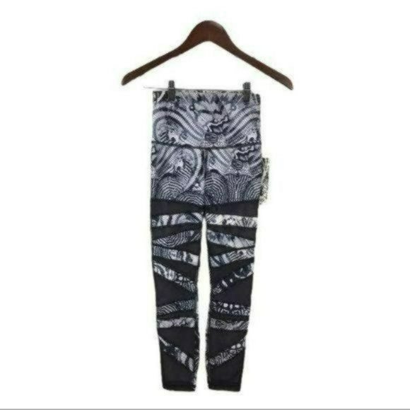 Lululemon Highest Times Pant Wanderlust Mosaic Mesh Blue and White, Size 4 - Picture 1 of 6